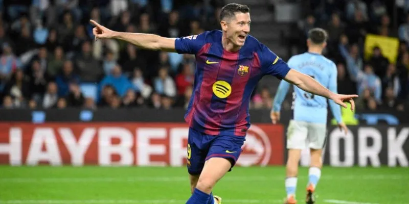 Tiền đạo Barca Lewandowski – 19 bàn, dẫn đầu vua phá lưới La Liga