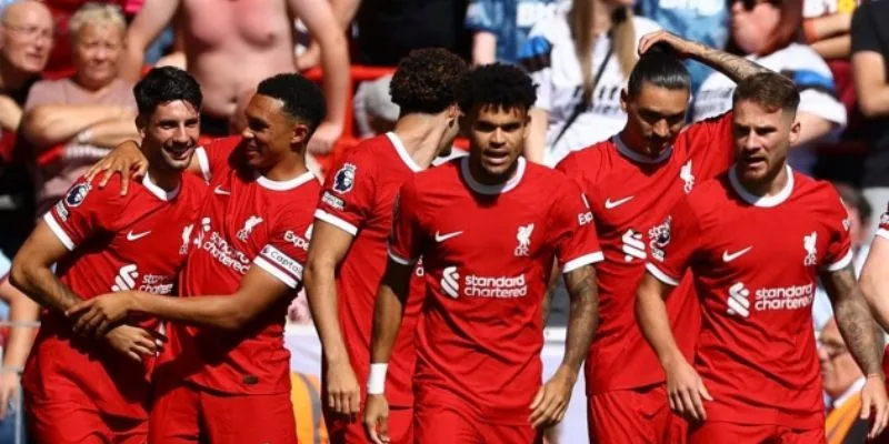 Tiền Đạo Liverpool – Biến Anfield Thành Máy Xay Bàn Thắng 28 bàn từ pressing kỷ lục mới châu Âu